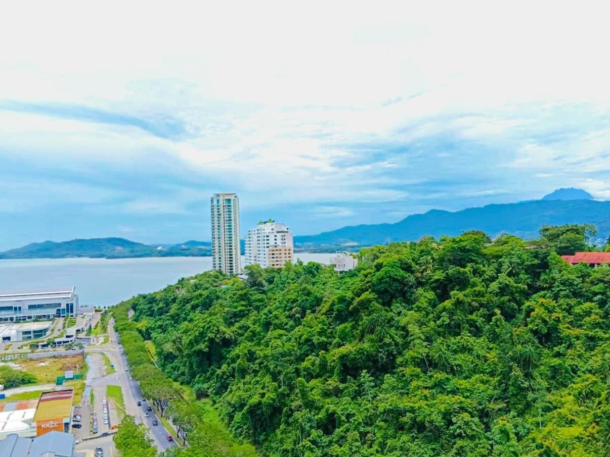 Sabahsuite@Jesselton Quay Kota Kinabalu Exterior foto